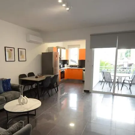 Appartamento Theodorou Deluxe Central 2Bd