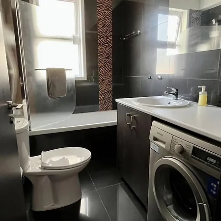 Theodorou Deluxe Central 2Bd Appartamento Larnaca