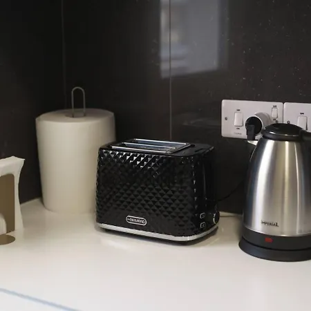 Central 2 Bdr Flat St Lazaros - Phoenix Lodge Daire *