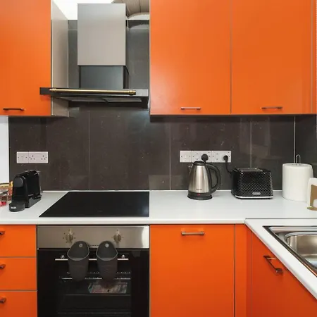 Central 2 bdr Flat St Lazaros - Phoenix Lodge Apartamento