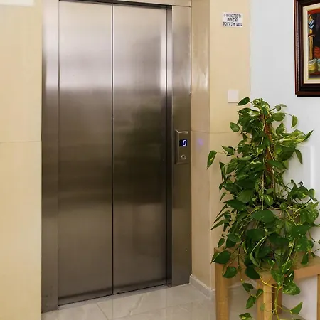 Central 2 Bdr Flat St Lazaros - Phoenix Lodge Daire Larnaca