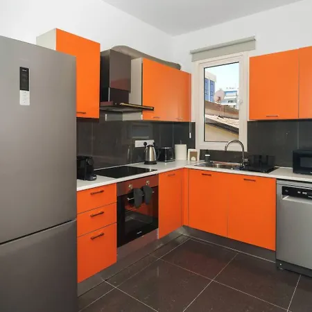 Central 2 Bdr Flat St Lazaros - Phoenix Lodge *