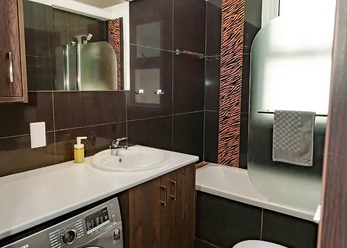 2 Bdr Flat St Lazaros - Phoenix Apartamento