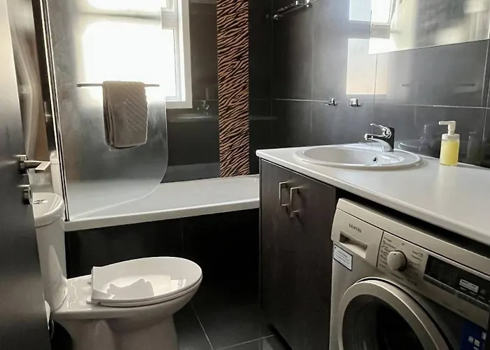 2 Bdr Flat St Lazaros - Phoenix Apartamento Larnaca